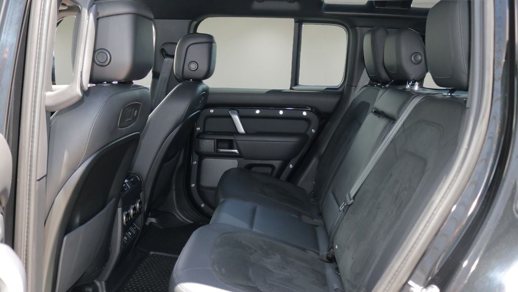 2022 Land Rover Defender 110 Base