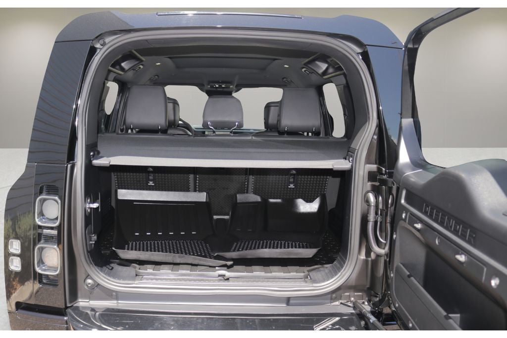 2022 Land Rover Defender 110 Base