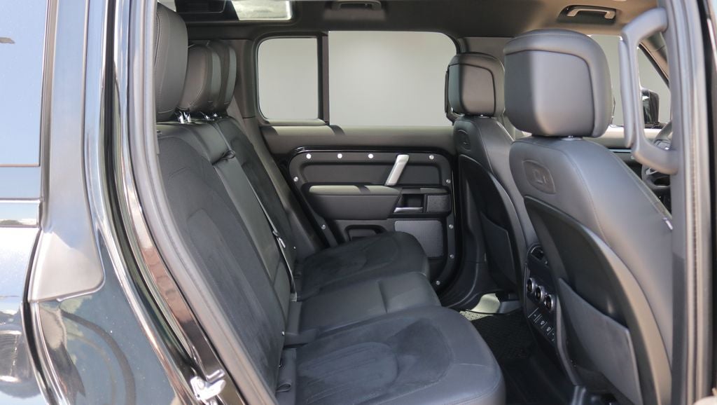 2022 Land Rover Defender 110 Base