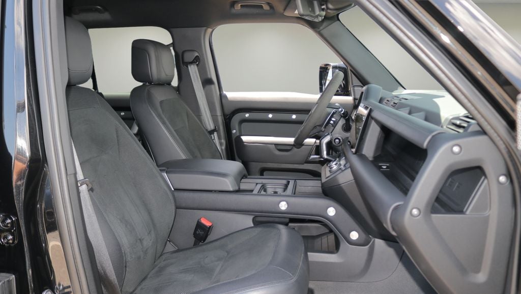 2022 Land Rover Defender 110 Base