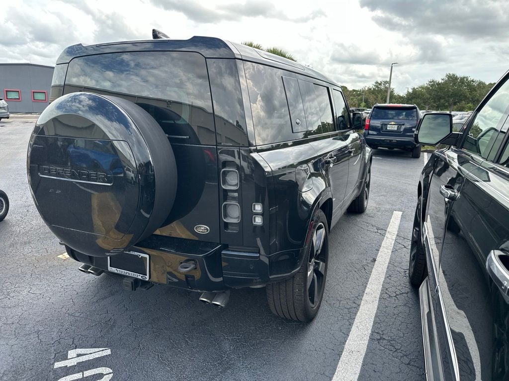 2022 Land Rover Defender 110 Base