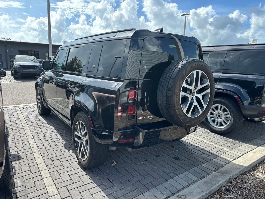 2022 Land Rover Defender 110 XS Edition