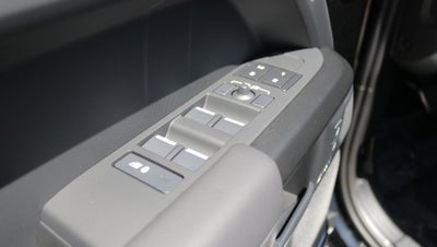 2026 Land Rover Defender 110 OCTA