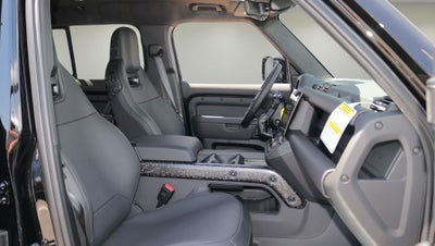 2026 Land Rover Defender 110 OCTA