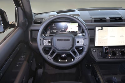 2026 Land Rover Defender 110 OCTA