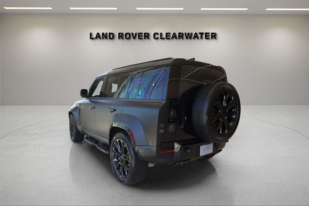 2026 Land Rover Defender 110 OCTA