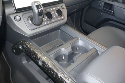 2026 Land Rover Defender 110 OCTA