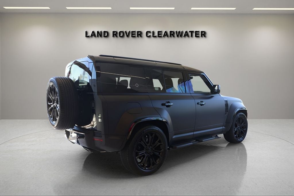 2026 Land Rover Defender 110 OCTA