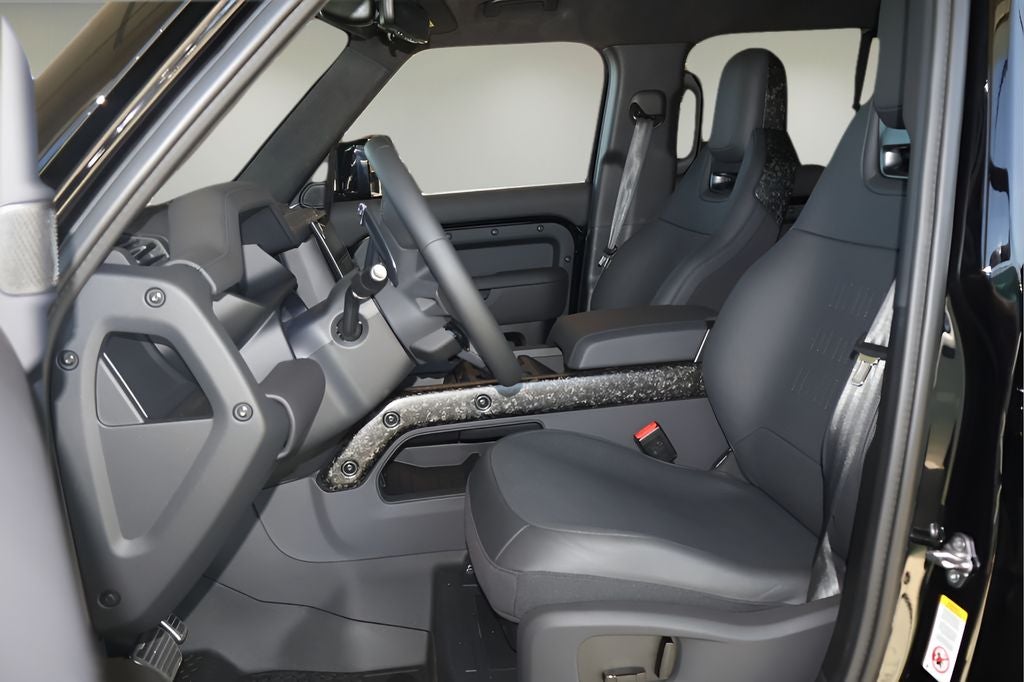 2026 Land Rover Defender 110 OCTA