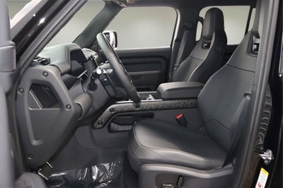2026 Land Rover Defender 110 V8