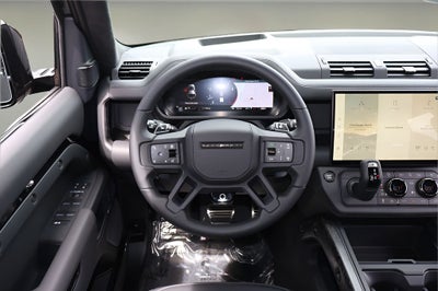 2026 Land Rover Defender 110 V8
