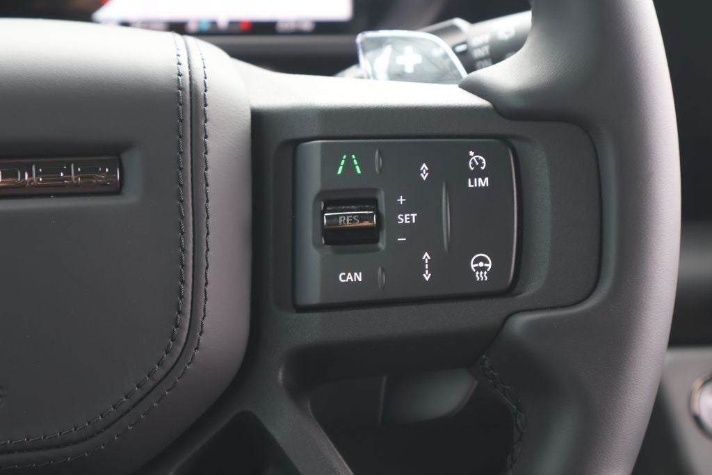 2026 Land Rover Defender 110 V8