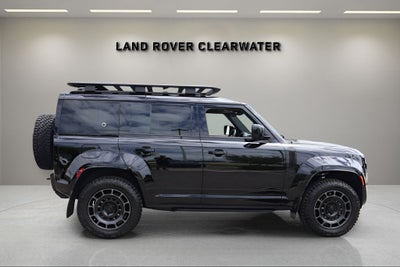 2026 Land Rover Defender 110 V8