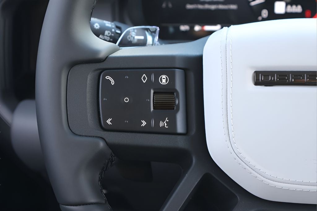 2026 Land Rover Defender 110 V8