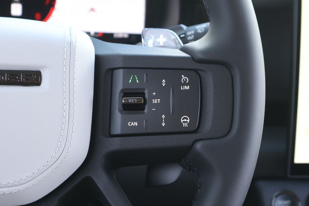 2026 Land Rover Defender 110 V8