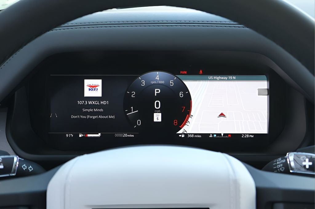 2026 Land Rover Defender 110 V8