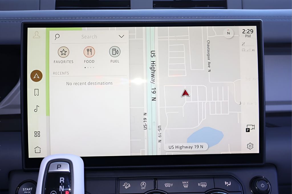 2026 Land Rover Defender 110 V8