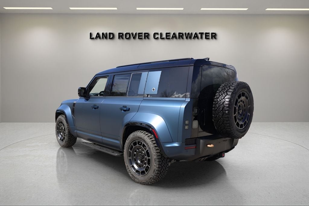 2026 Land Rover Defender 110 V8