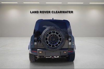 2026 Land Rover Defender 110 V8
