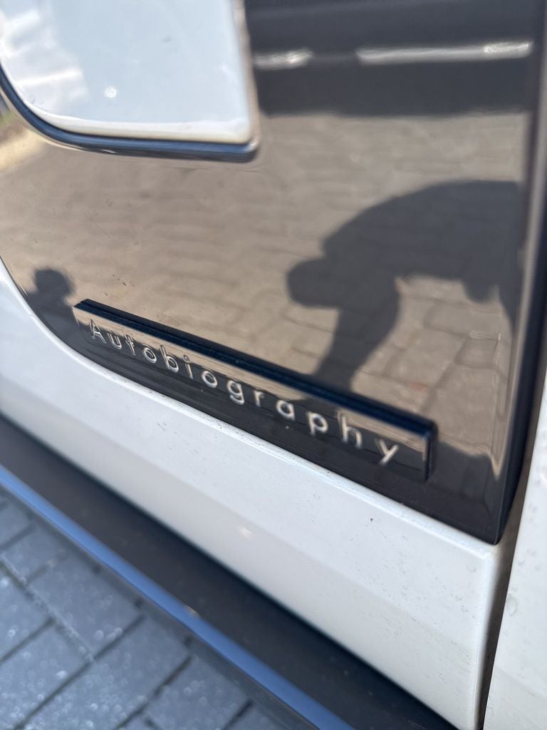 2025 Land Rover Range Rover Autobiography