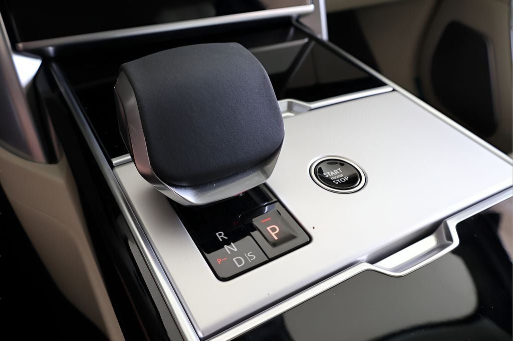 2025 Land Rover Range Rover Autobiography