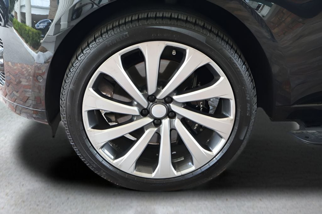 2025 Land Rover Range Rover Autobiography