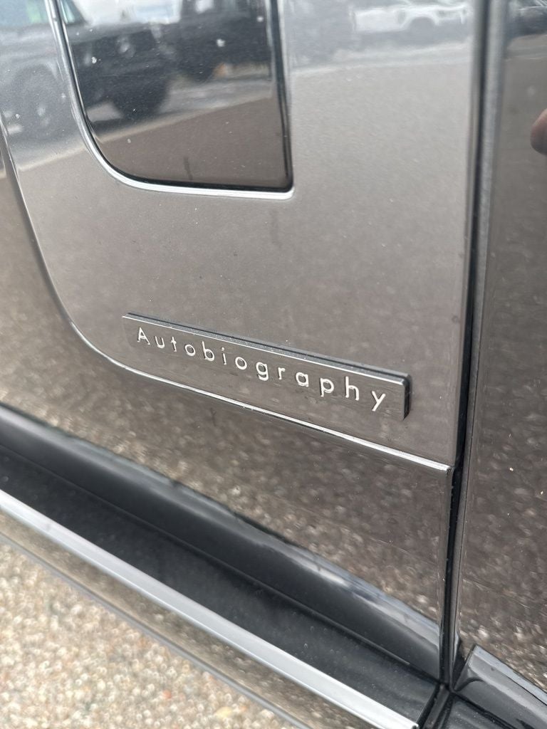 2025 Land Rover Range Rover Autobiography