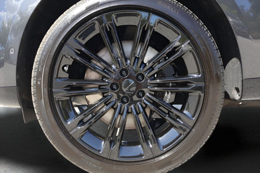 2026 Land Rover Range Rover Autobiography