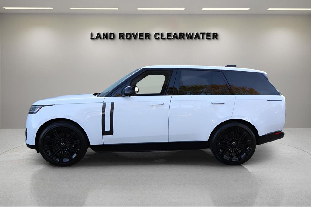 2025 Land Rover Range Rover SE