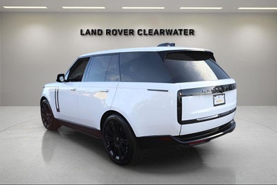 2025 Land Rover Range Rover SE