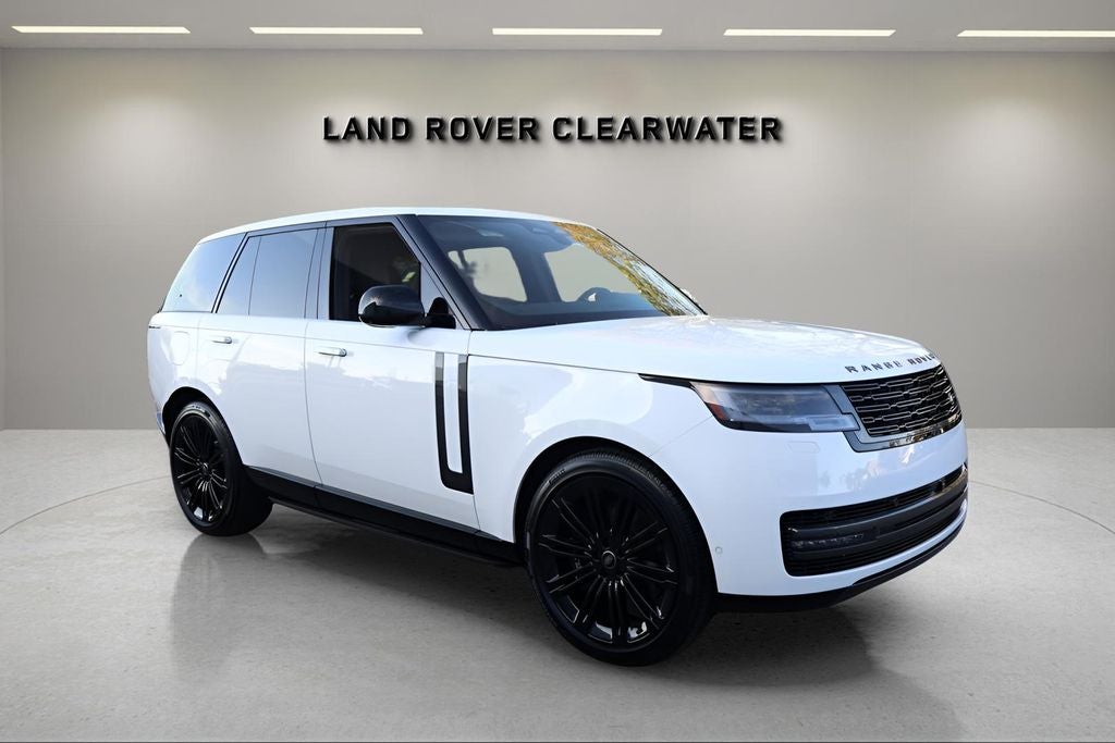 2025 Land Rover Range Rover SE