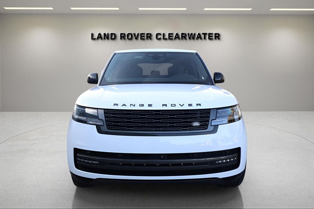 2025 Land Rover Range Rover SE