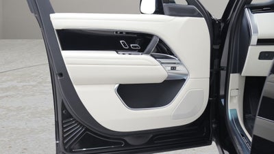 2026 Land Rover Range Rover SE