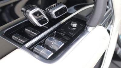 2026 Land Rover Range Rover SE