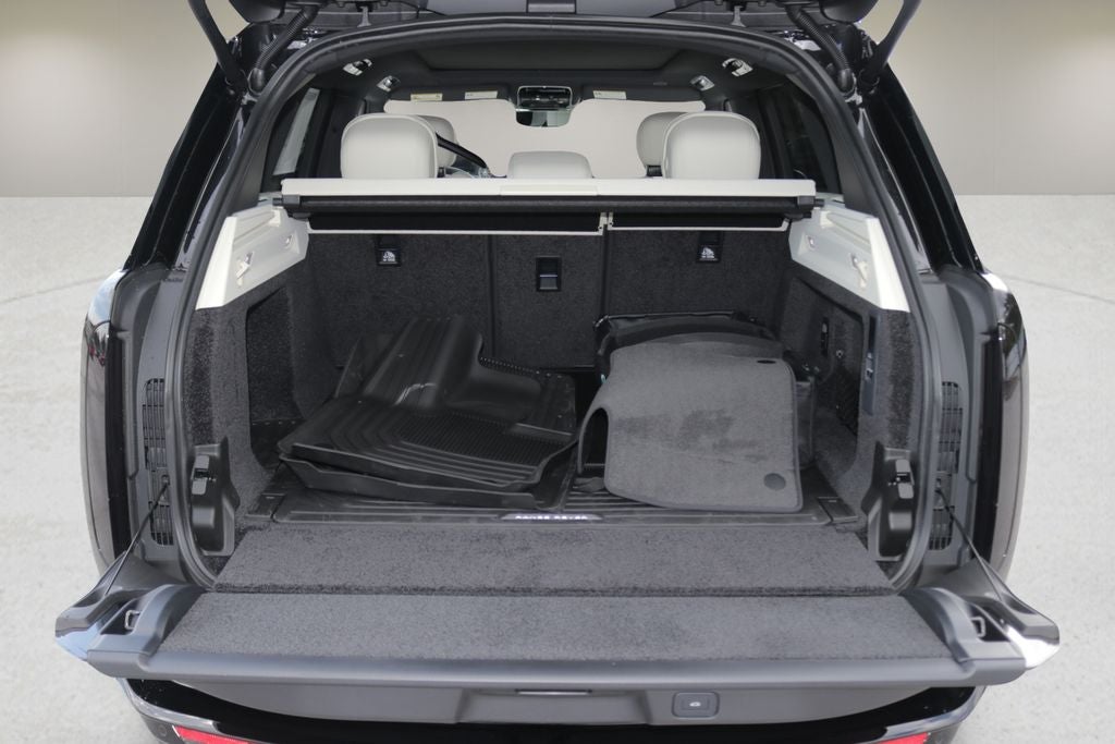 2026 Land Rover Range Rover SE