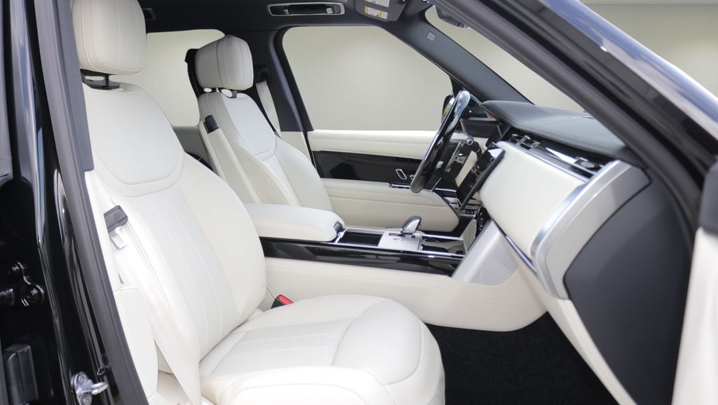 2026 Land Rover Range Rover SE
