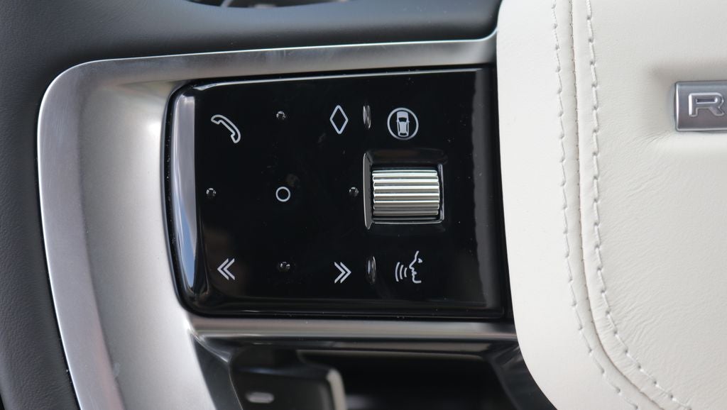 2026 Land Rover Range Rover SE