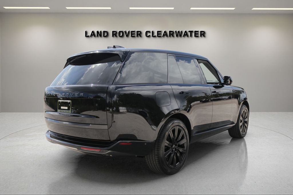 2026 Land Rover Range Rover SE