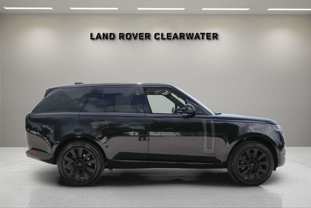 2026 Land Rover Range Rover SE