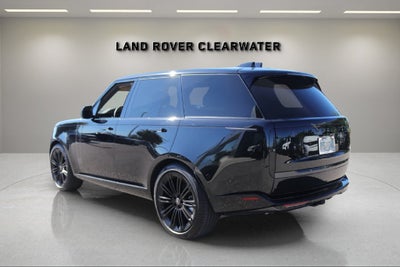 2025 Land Rover Range Rover SE