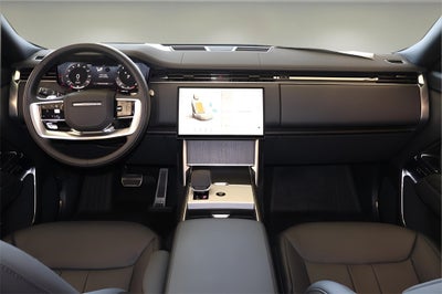 2025 Land Rover Range Rover SE