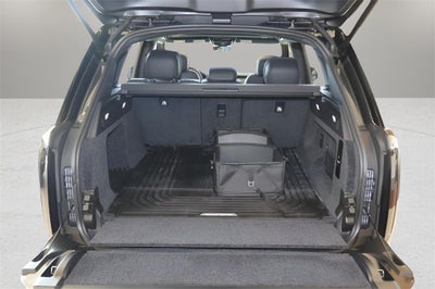 2025 Land Rover Range Rover SE