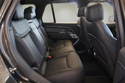 2025 Land Rover Range Rover SE