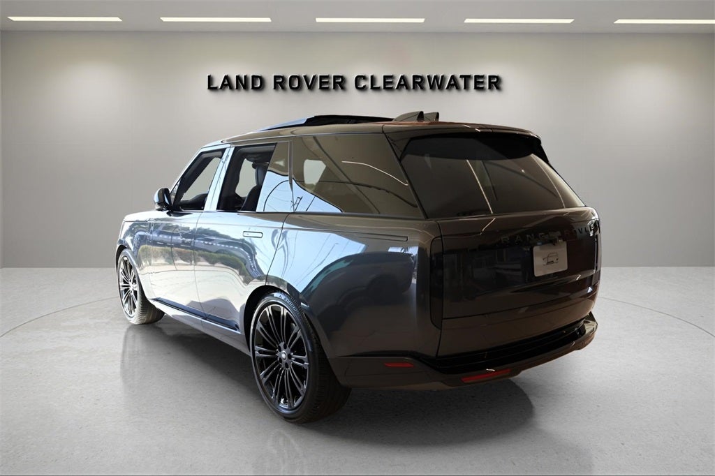 2025 Land Rover Range Rover SE