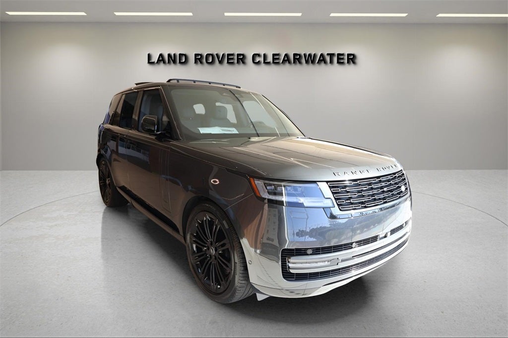 2025 Land Rover Range Rover SE
