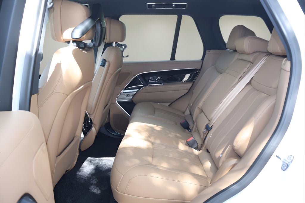 2026 Land Rover Range Rover SE
