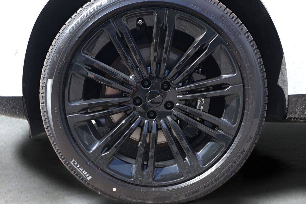 2026 Land Rover Range Rover SE