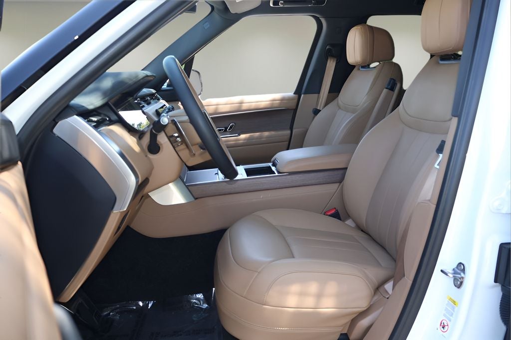 2025 Land Rover Range Rover SE