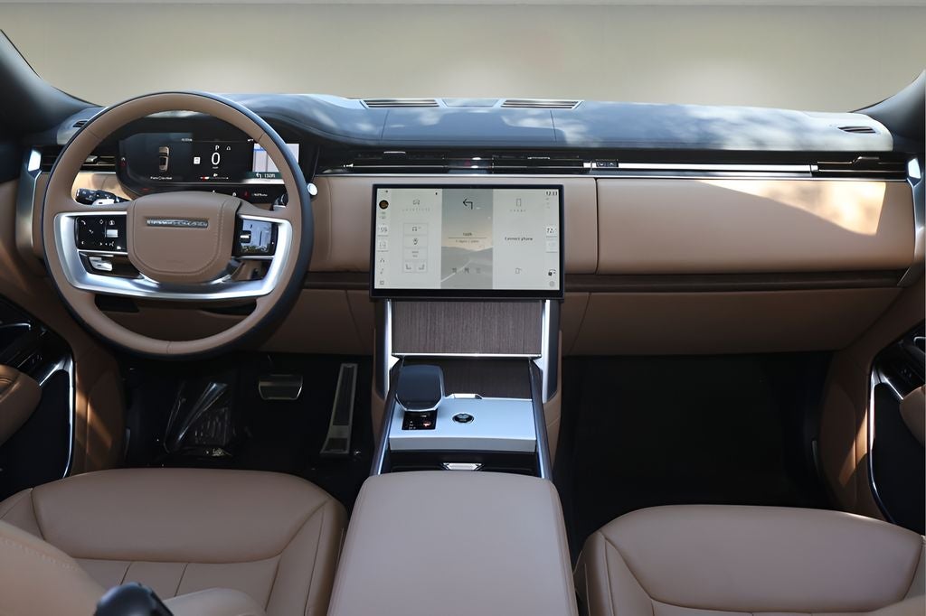 2025 Land Rover Range Rover SE