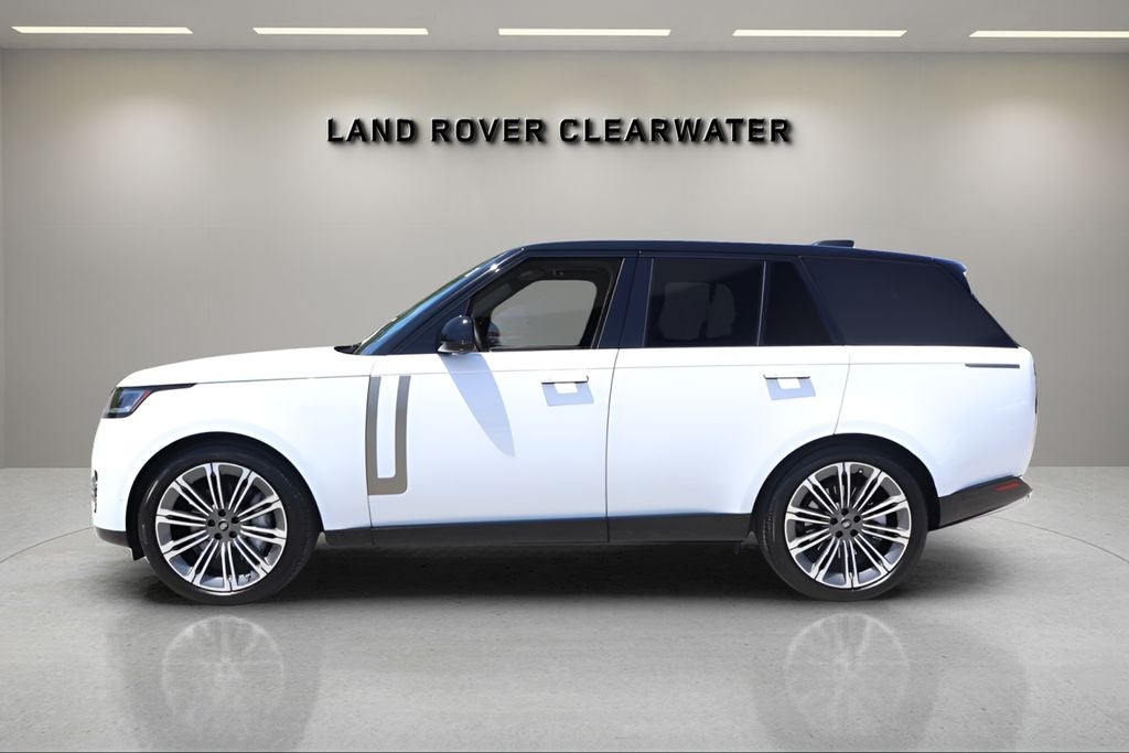 2025 Land Rover Range Rover SE